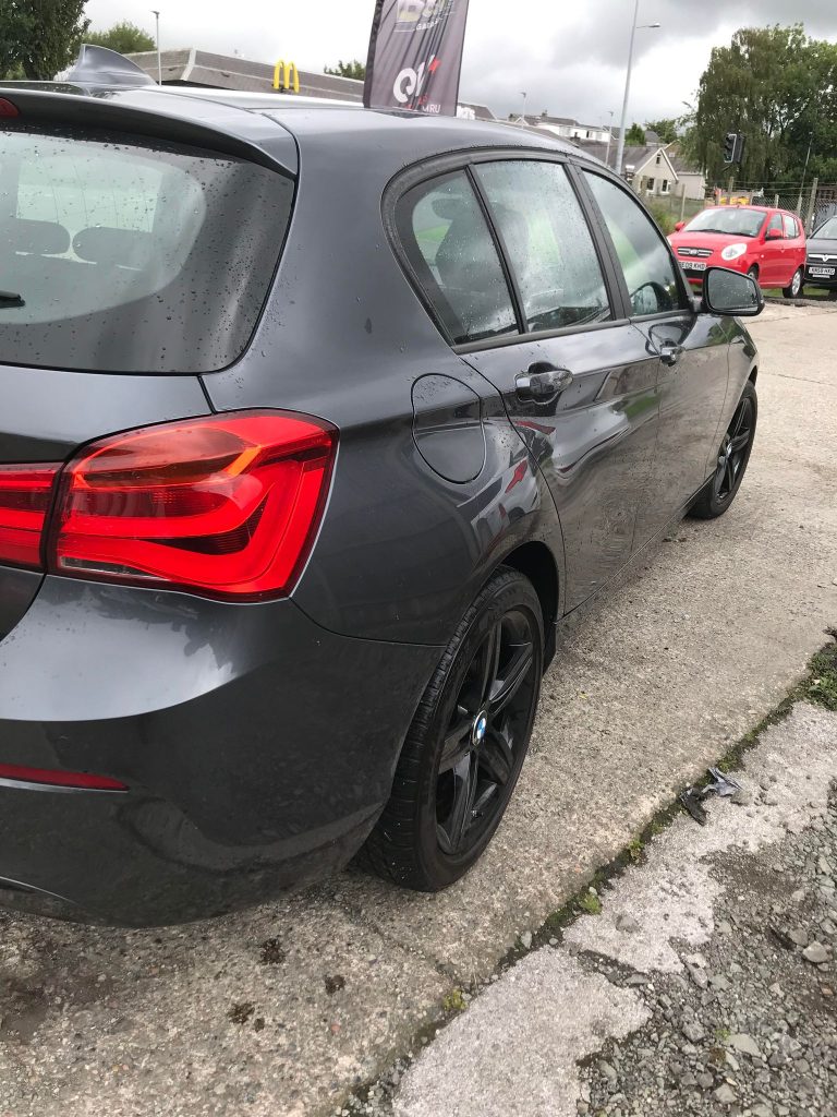 BMW 1 SERIES HATCHBACK 118I 1.5 SPORT